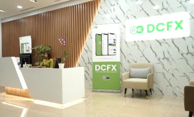 DCFX aplikasi trading di Indonesia
